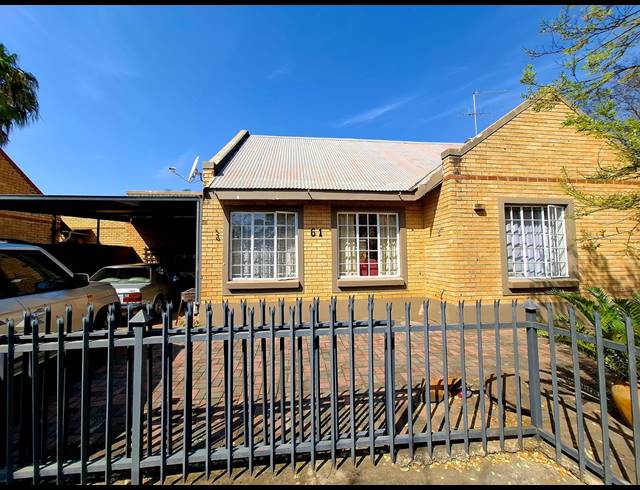 2 BEDROOM HOUSE FOR SALE IN EQUESTRIA